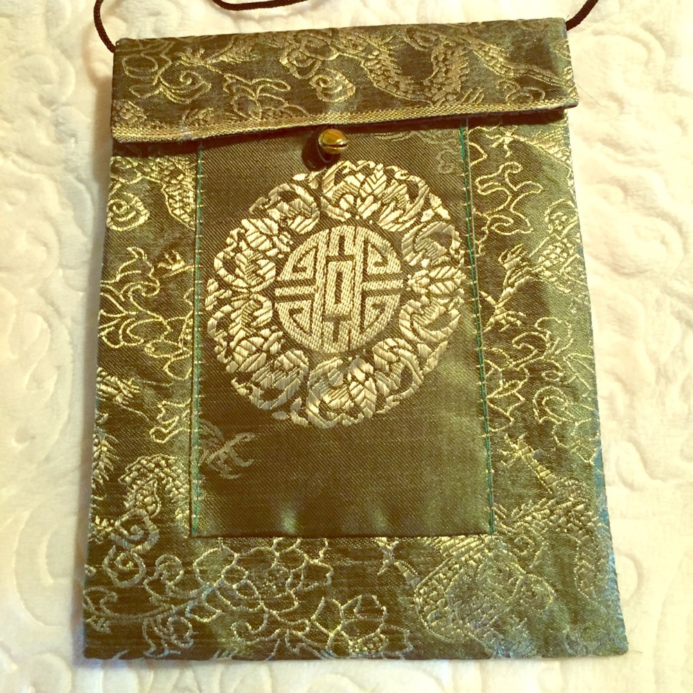 Oriental, elegant evening mini-bag.  See pockets.